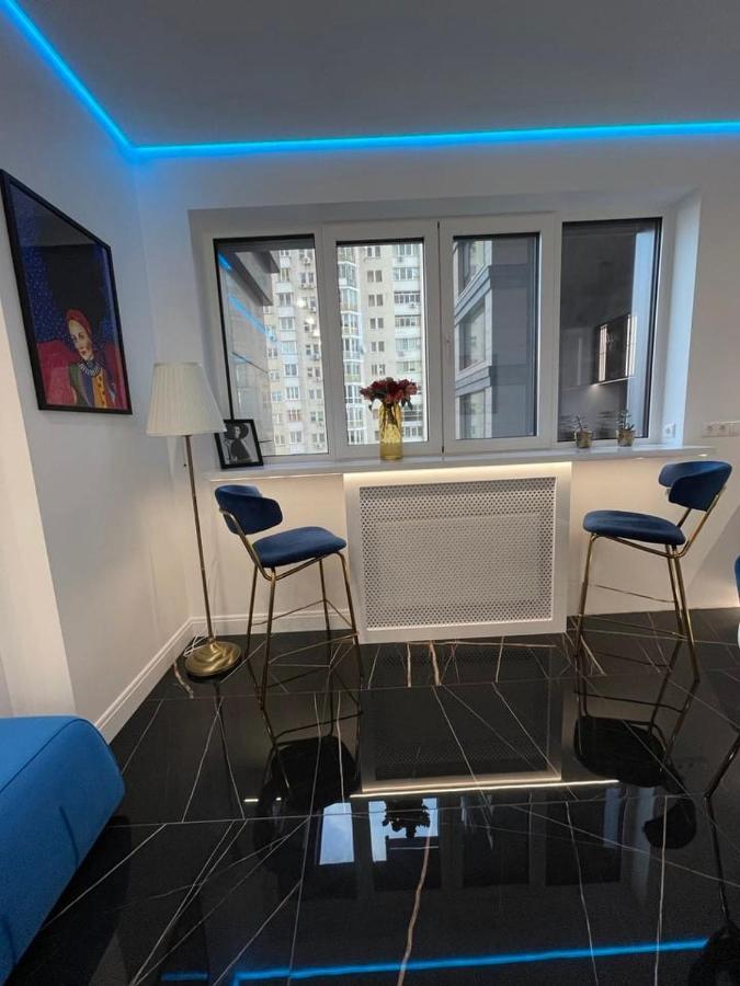 1 Room 65M2 Center Of Obolon Near River Side. كييف المظهر الخارجي الصورة