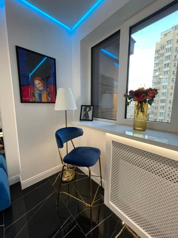 1 Room 65M2 Center Of Obolon Near River Side. كييف المظهر الخارجي الصورة